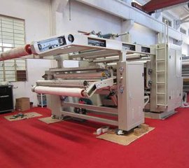 熱熔膠復(fù)合機(jī)的密度與什么有關(guān)？